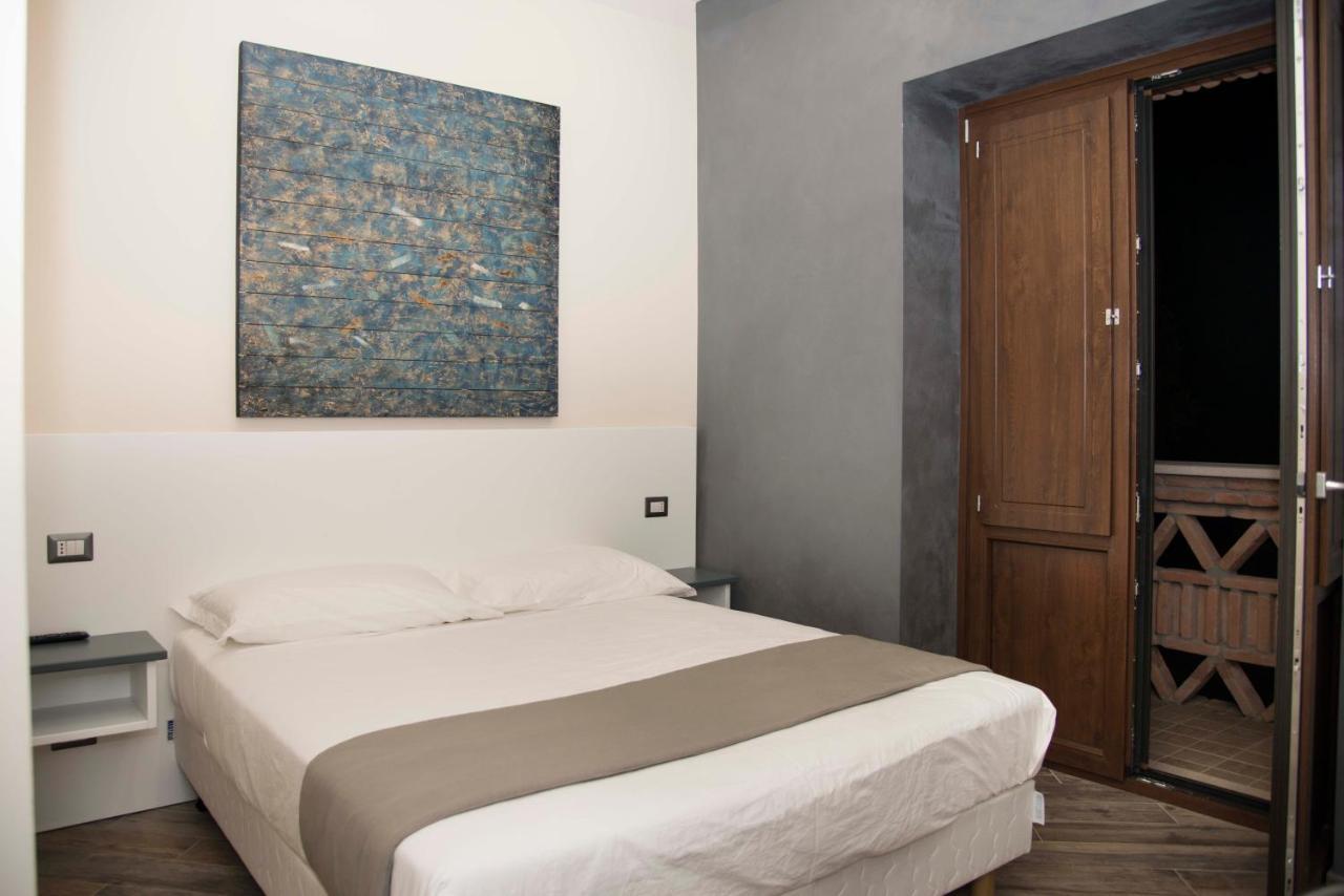 La Tenuta Di Trimalcione Pofi Luaran gambar