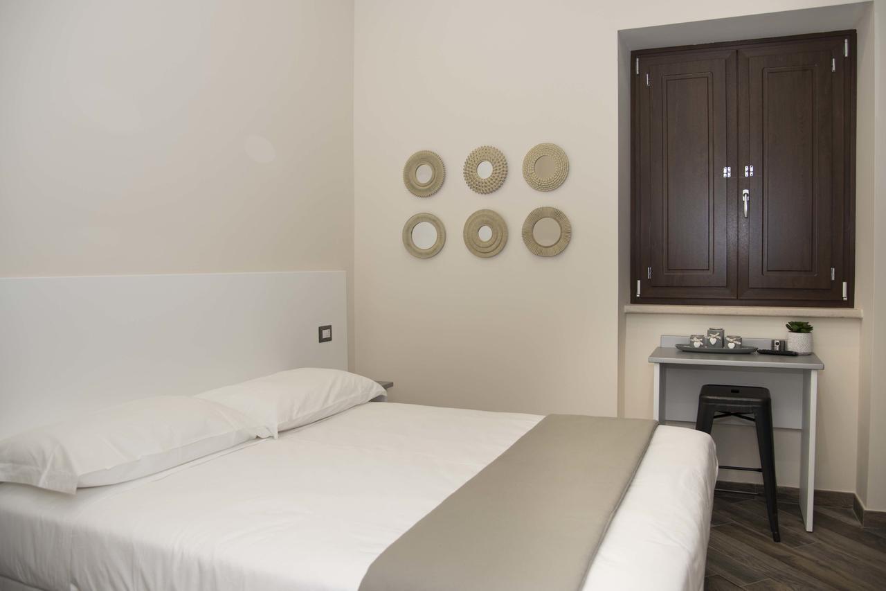 La Tenuta Di Trimalcione Pofi Luaran gambar
